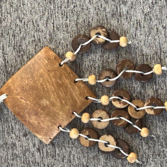 Necklace Brown Bead w/ Square Pendant - Picture 6 of 8